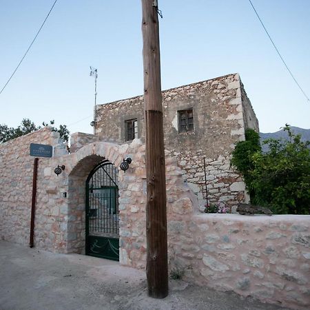 Charouda Country House Pyrgos Dirou ภายนอก รูปภาพ