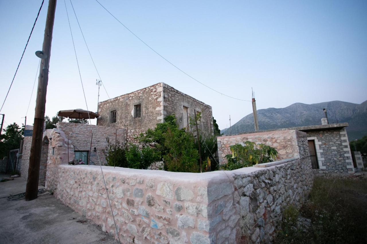 Charouda Country House Pyrgos Dirou ภายนอก รูปภาพ